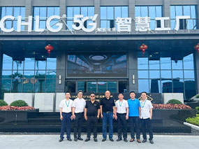 熱烈歡迎中國通用（yòng）機械工業協會副會長、閥門分會會長張宗列蒞臨青青视频国产在线播放（gù）閥門調研指導